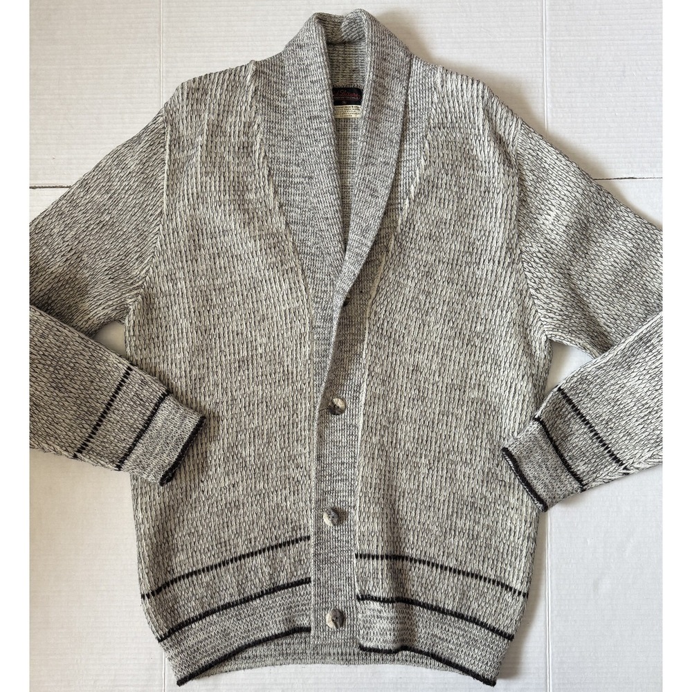 LOCH LEISURE - Men's Vintage Knitted 3-Button Cardigan Sweater - Size X-Large